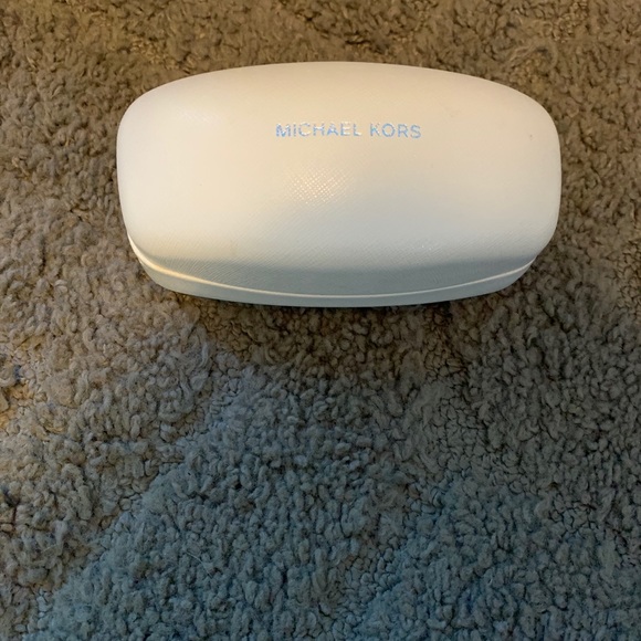 Michael Kors sunglasses - Picture 4 of 5